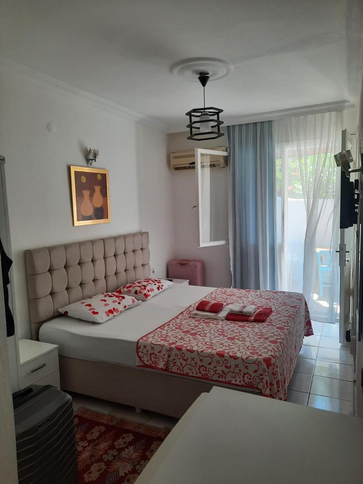 Beyaz Apart Pansiyon Cesme Exterior photo
