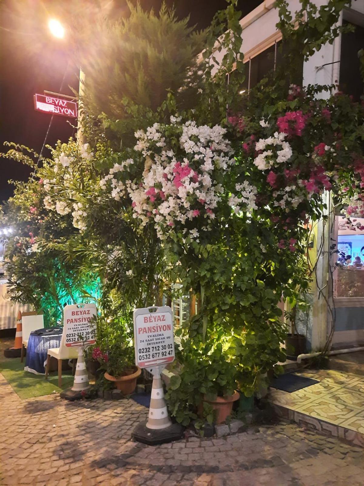 Beyaz Apart Pansiyon Cesme Exterior photo